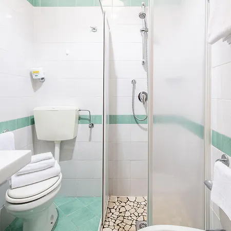 D'este Hotel 3*